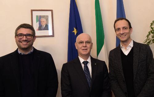 Il governatore del Friuli Venezia Giulia Massimiliano Fedriga e l'assessore regionale alla Sicurezza Pierpaolo Roberti con il nuovo questore di Trieste Giuseppe Petronzi.